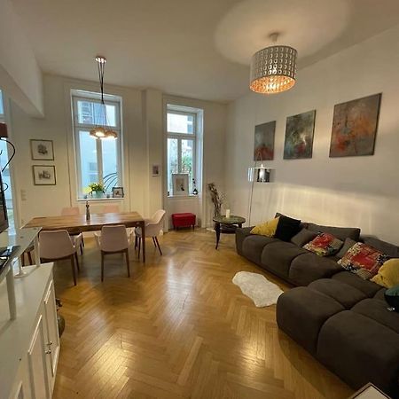 Townhouse Sternwarte Appartement Wenen Buitenkant foto