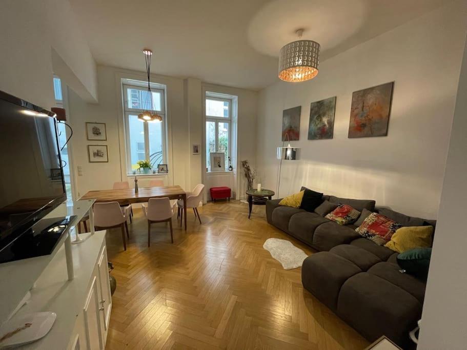 Townhouse Sternwarte Appartement Wenen Buitenkant foto